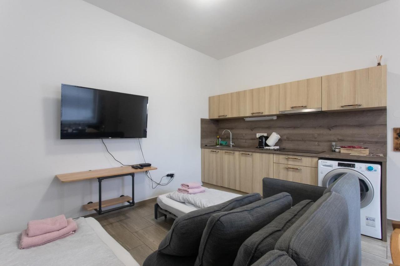 Big Pipe Apartment Любляна Экстерьер фото