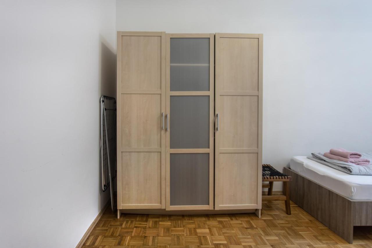 Big Pipe Apartment Любляна Экстерьер фото